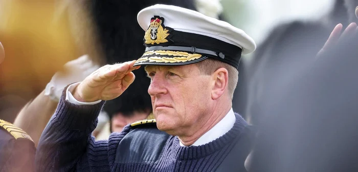 Amiralul Sir Ben Key, șeful Marinei Regale, suspendat din cauza unui scandal sexual FOTO: X