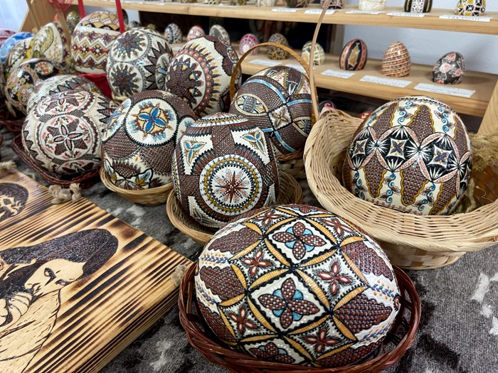 Închistrirea (încondeierea) ouălor este un obicei al huțulilor din Bucovina