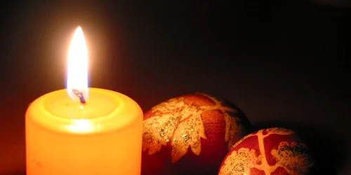 Tradiții de Paște Lumina Învierii Foto Ion Năfliu jpg