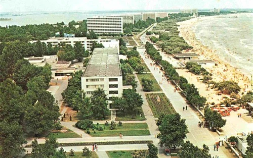 Stațiunea Mamaia în comunism  Sursa Delcampe (36) jpg