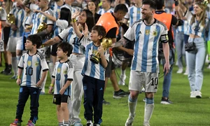 Leo Messi si copiii sai (Getty Images) jpg