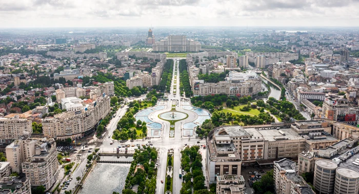 Sumă uriașă cerută pentru repararea planșeului din Piaţa Unirii / Foto: Shutterstock