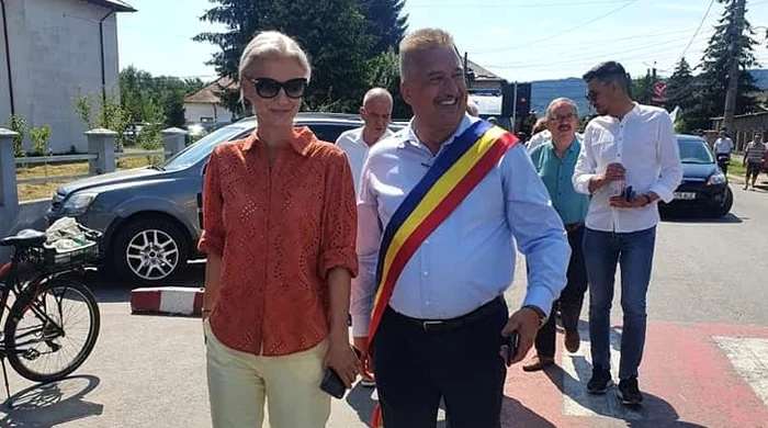 Primarul Gheorghe Savu alături de Alina Gorghiu, președintele PNL Argeș Foto: PNL Argeș