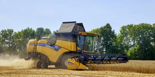 Razboi Ucraina Rusia recoltare cereale agricultura combina în regiunea Harkov Ucraina FOTO EPA-EFE