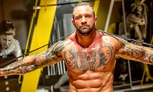 Alex Bodi a plecat din tara jpg