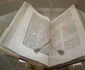Evanghelia aurită din colecţia „Biblioteca lui Brâncoveanu” de la Mănăstirea Horezu acum la Muzeul Naţional de Istorie Foto Ioan Mărăcine