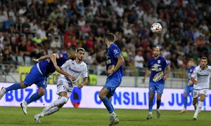 Gloria Buzau Rapid (Sportpictures) jpg