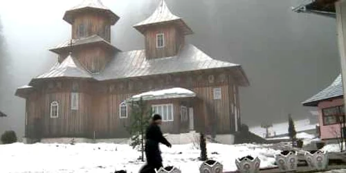 manastirea sihastria rarau. foto