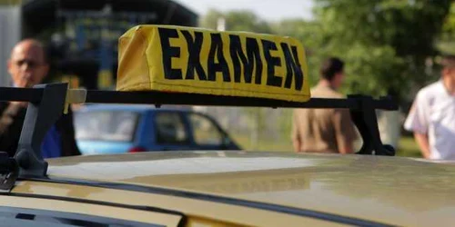 Probleme mari cu maşinile de "Şcoală" controlate în trafic. Sursa foto