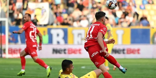 Dragos Iancu si Valentin Ticu, Petrolul Ploiesti FC Hermannstadt (Sportpictures) jpg