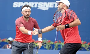 16 sport gettyimages 584701626 gif
