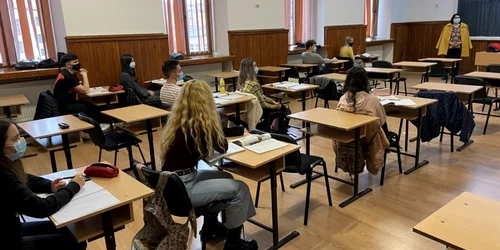 elevihd foto prefectura judetului hunedoara