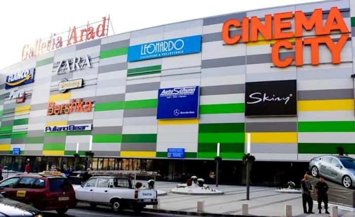 
    Mall Galleria din Arad  